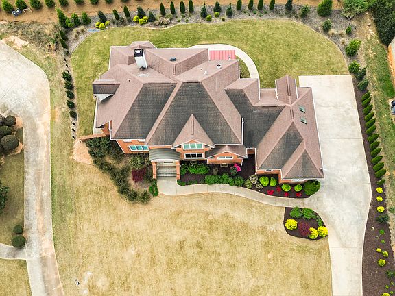 4th image of 5653 Tuxedo Dr