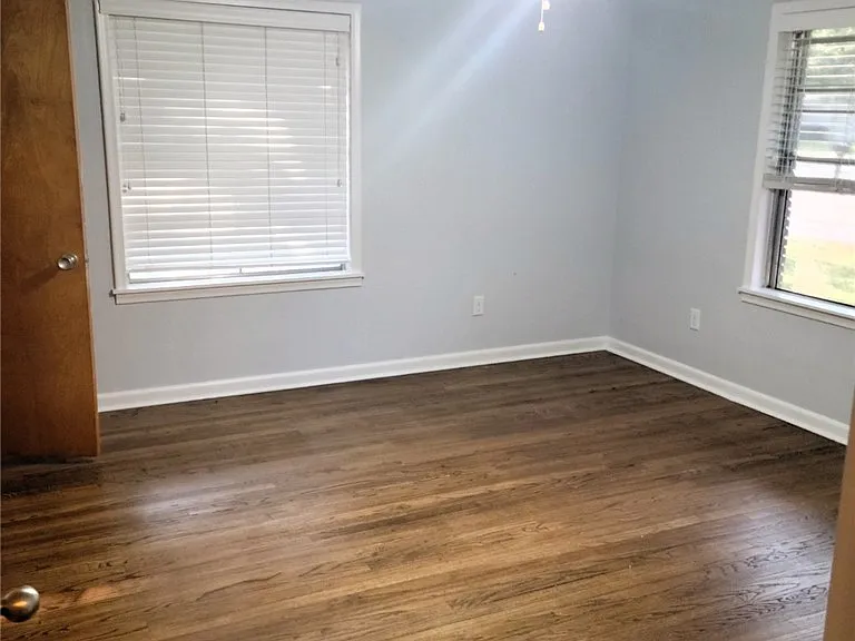 1000 Hereford St — Photo 17