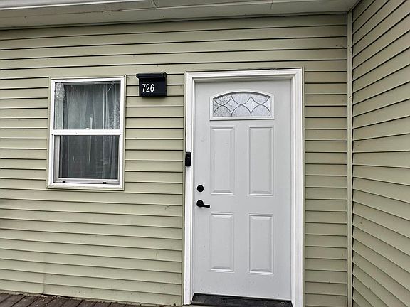 3rd image of 726 Ellis Ave