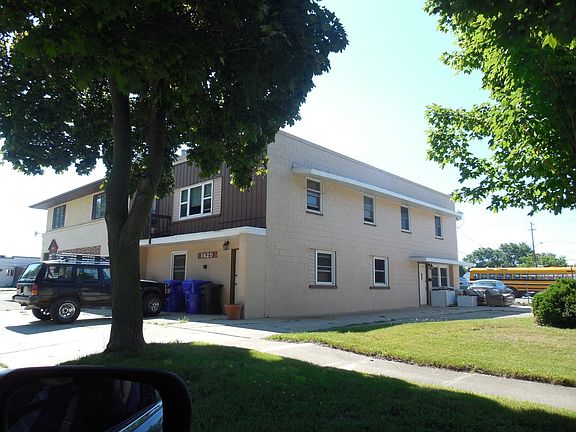 2nd image of 1415 W Kamps Ave