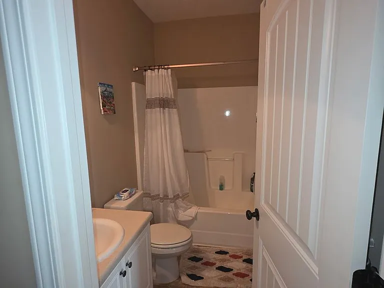 836 Westlawn Dr — Photo 23
