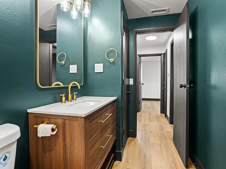 406 Heather St — Photo 26