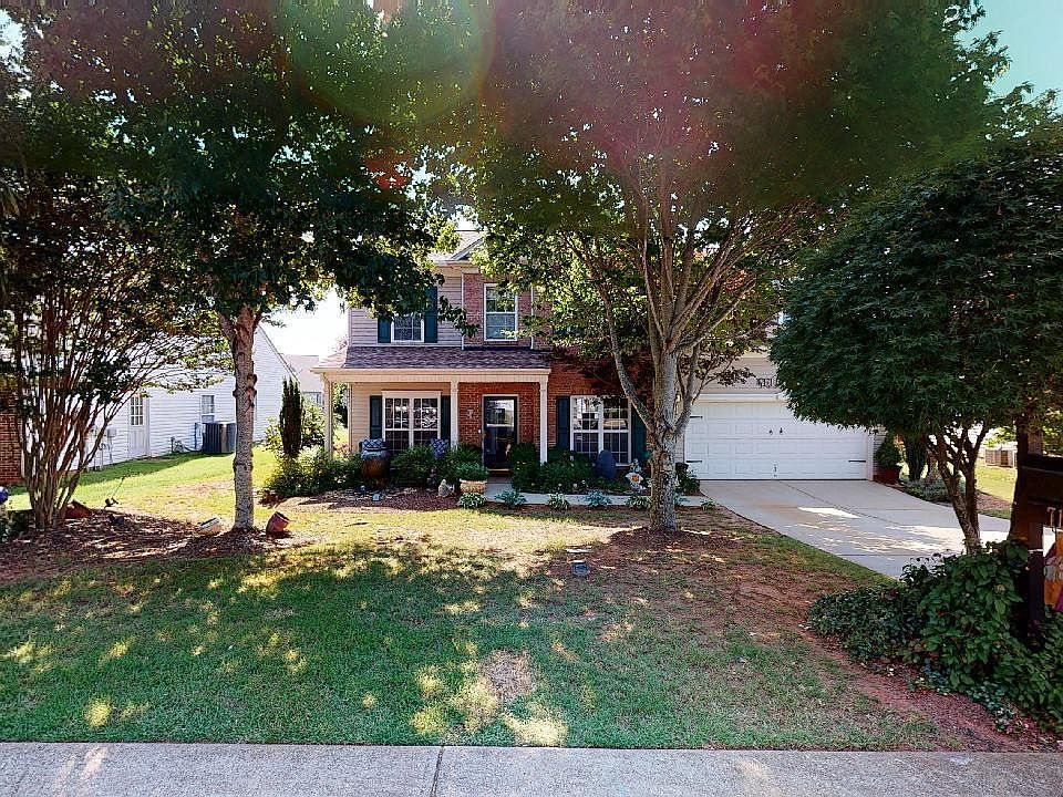 1st image of 718 Thistlewood Dr