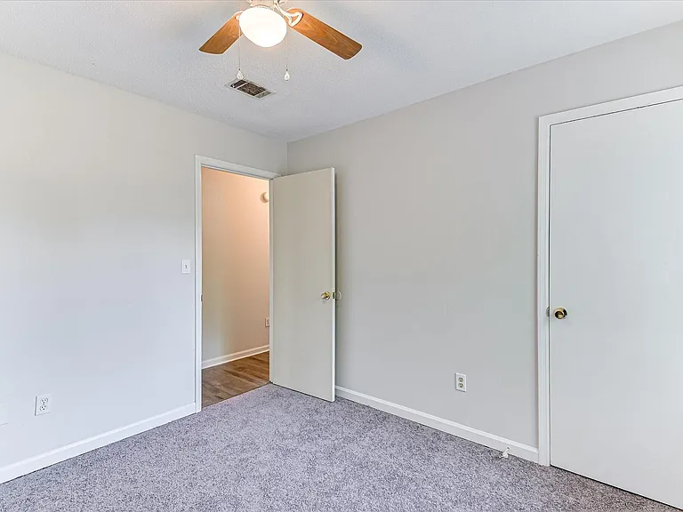 4116 Melrose Dr — Photo 20