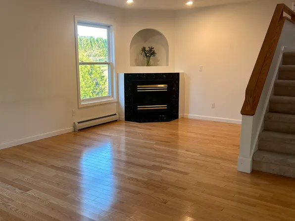 182 Giffin Court #2, Colchester, VT 05446