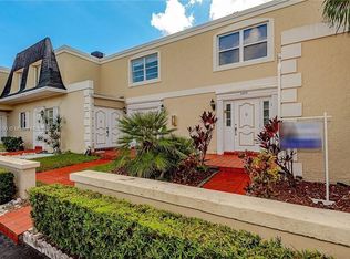 2304 NE 7th St #27, Hallandale, FL 33009