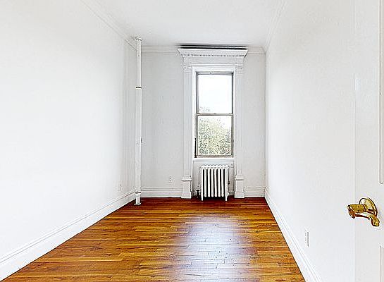 5th image of 136 Prospect Park W APT 3B