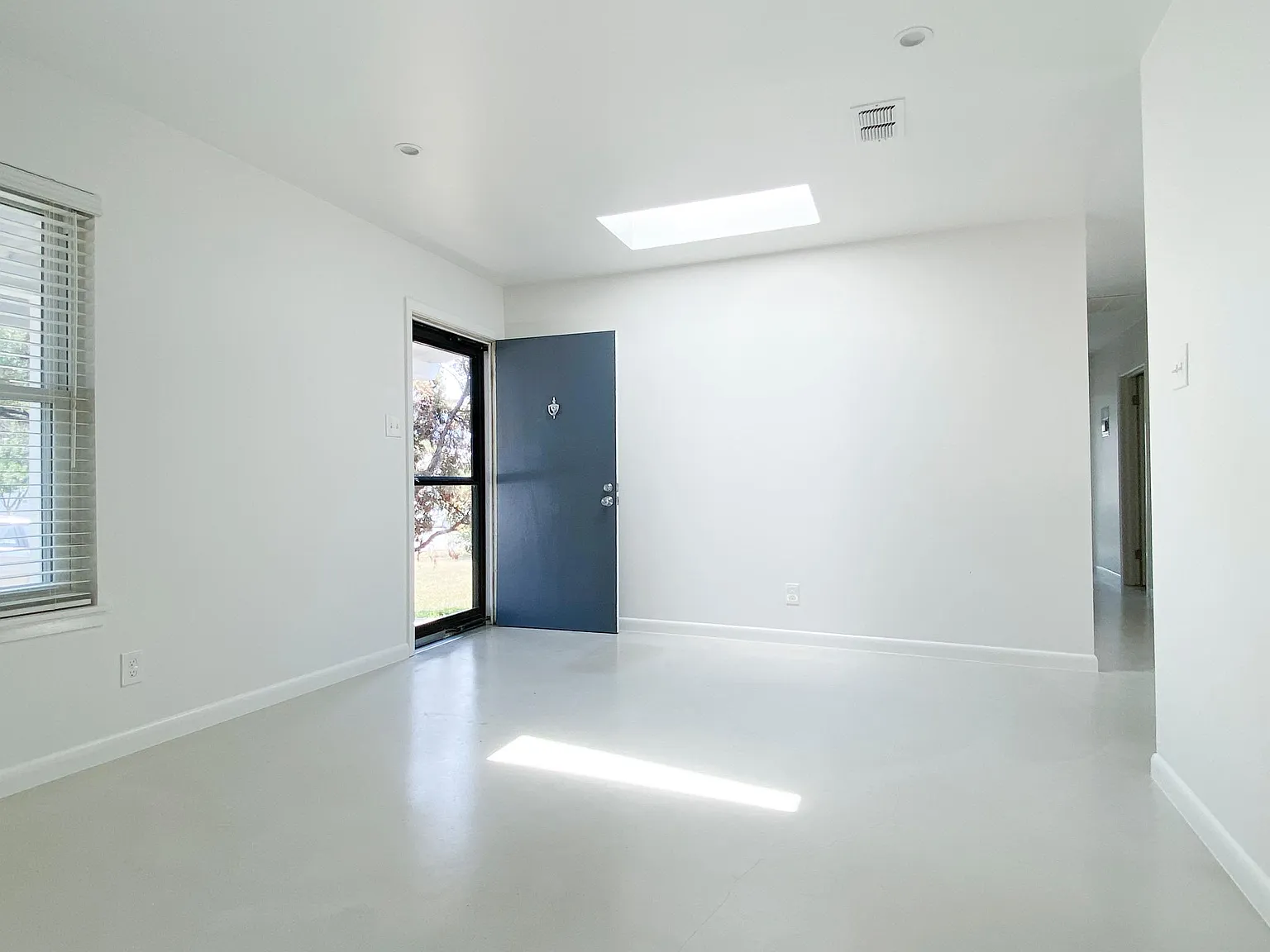 6908 Twin Crest Dr — Photo 3