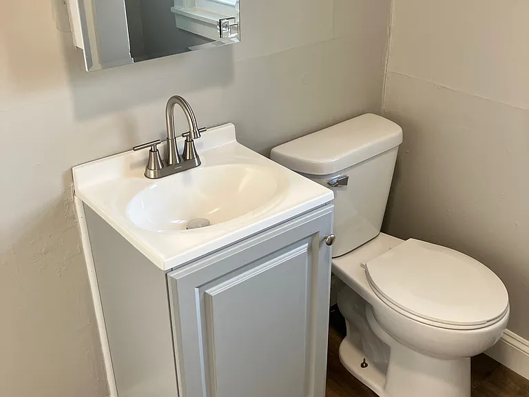 936 N Riley Ave — Photo 17