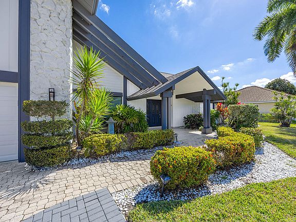 2nd image of 2529 Kings Lake Blvd