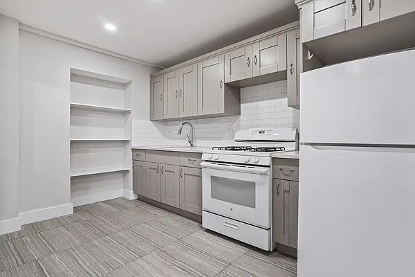 Rented by Douglas Elliman | media 10