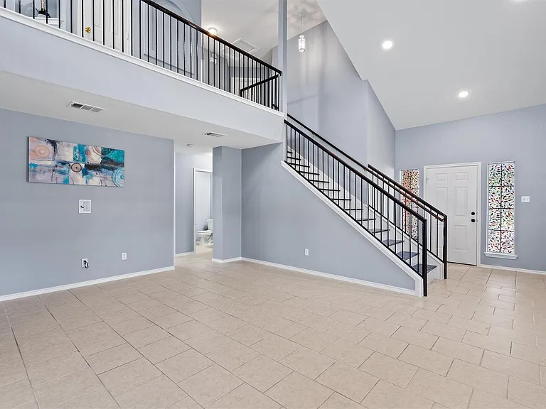 12629 James Polk St — Photo 4