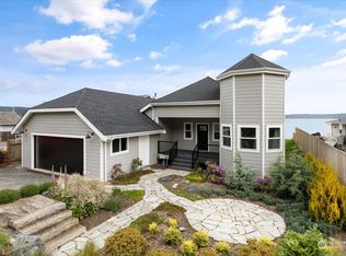 861 Shorecrest Dr, Oak Harbor, WA 98277