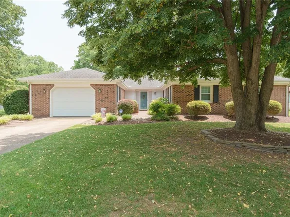 1328 Burlington Rd, Virginia Beach, VA 23464