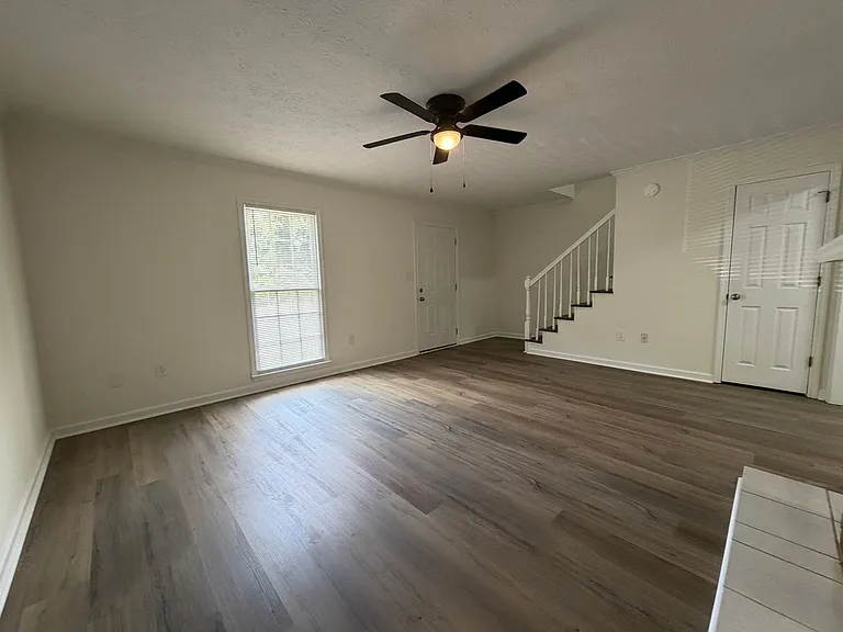 250 Cleveland Rd #431 — Photo 2