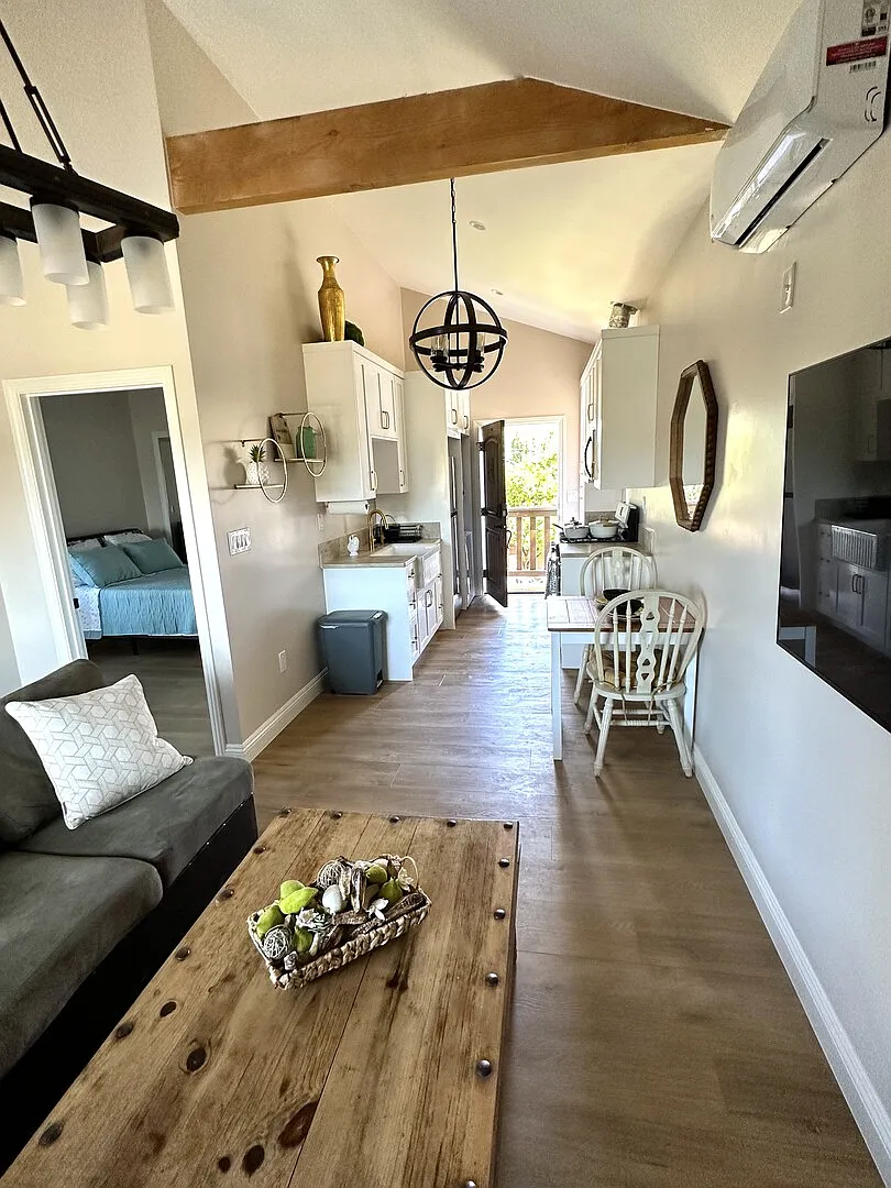 Cozy Tiny Farmhouse — Photo 1