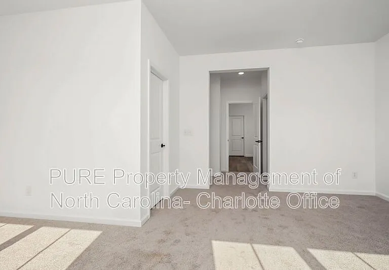 2420 Whitewing Ln — Photo 9