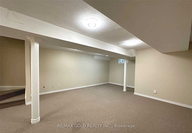 Oakville Townhouse for rent - 3 Bedrooms — photo 26