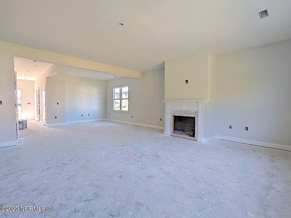 5th image of 396 Leach Creek Drive