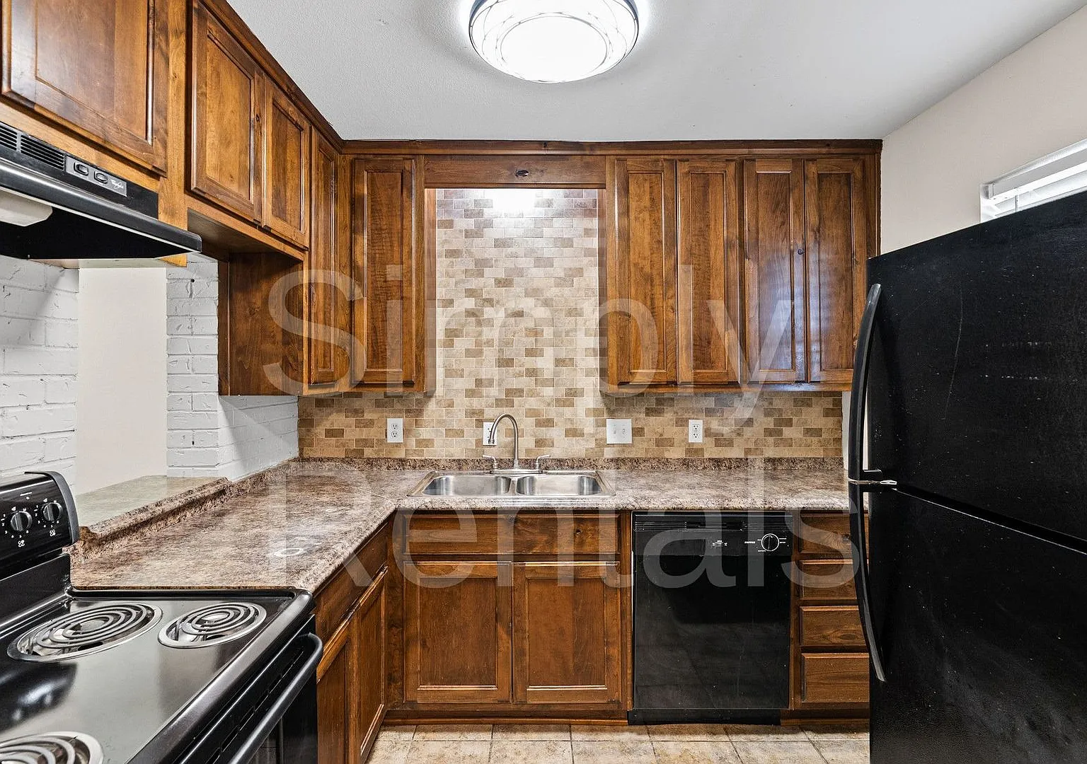 1220 Texas Street — Photo 3