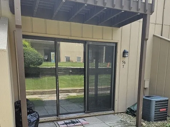 56 Vail Colony APT 7, Fox Lake, IL 60020