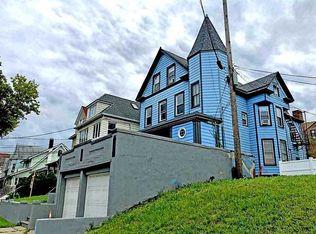 98-100 W 32nd St, Bayonne, NJ 07002
