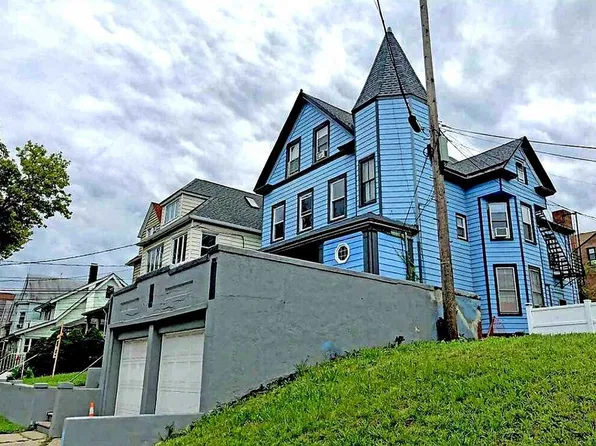 98-100 W 32nd St, Bayonne, NJ 07002