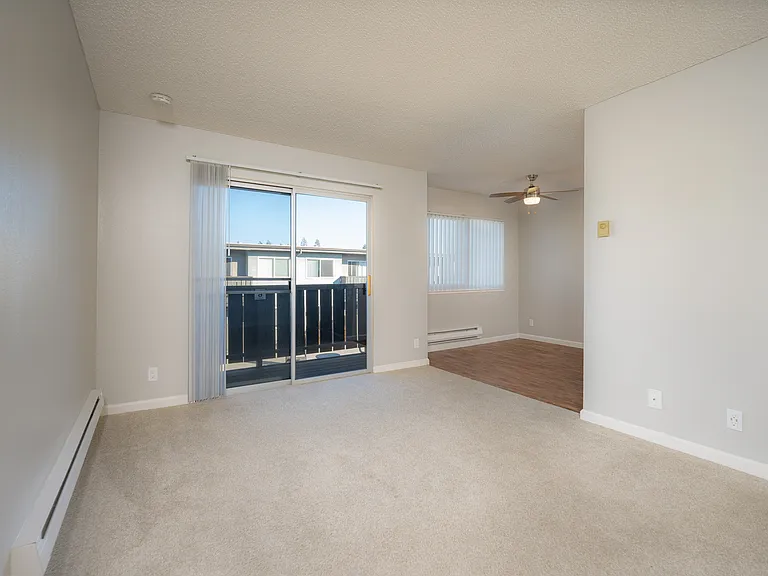 Oliva UNIT#26 living Oliva UNIT#26 living