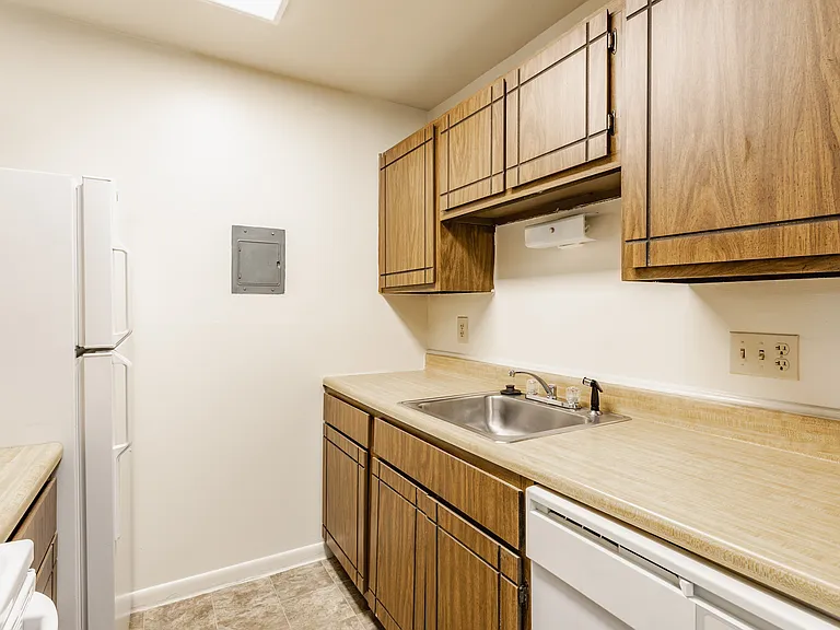 Bavarian Village Apartments — Photo 19