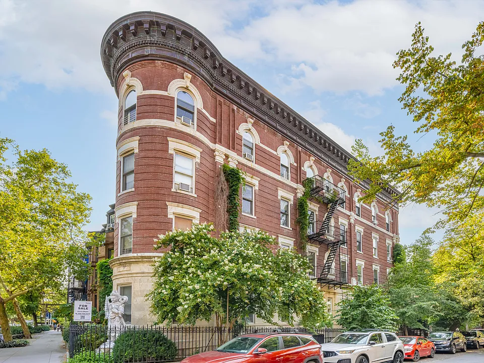 236 6th Ave #6