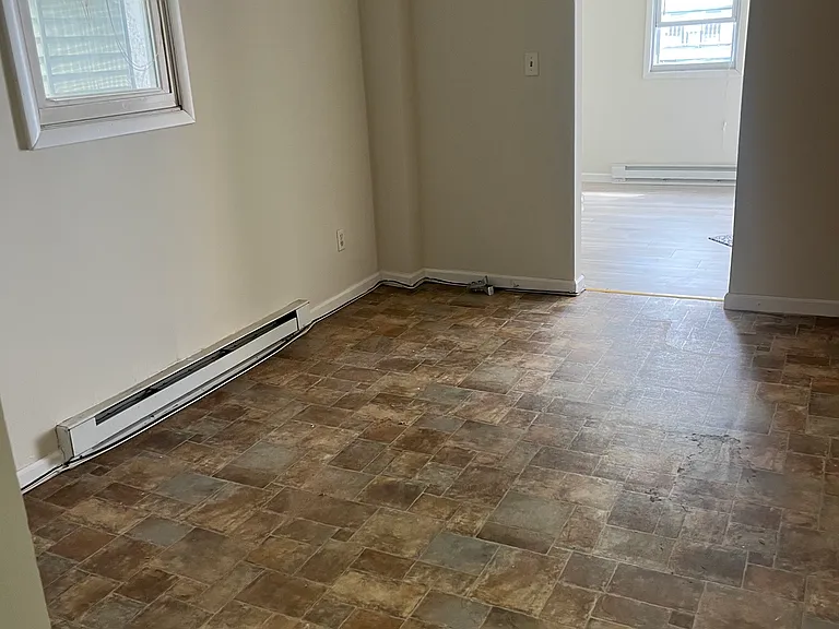 670 Atlantic St — Photo 5