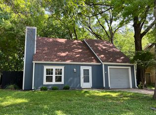 1742 W 3rd St, Lawrence, KS 66044
