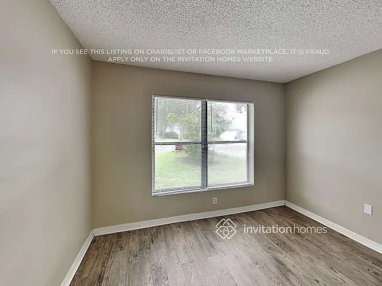 706 49th St E — Photo 10