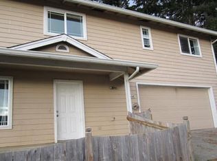 824 Pioneer Rd UNIT B, Brookings, OR 97415