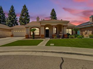 2831 S Sheridan Ct, Visalia, CA 93292