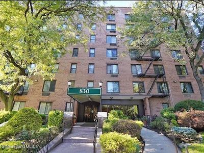 830 Howard Ave APT 4H, Staten Island, NY, 10301