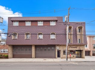 558 Anderson Ave #2, Cliffside Park, NJ 07010