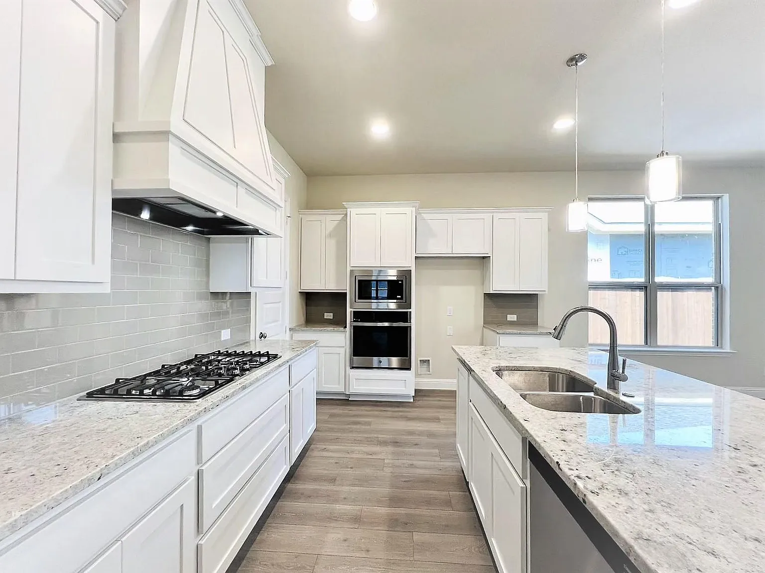 3517 Clara Dr — Photo 3