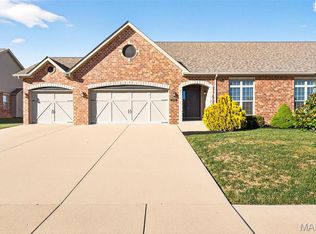 1515 New Brunswick Dr, Waterloo, IL 62298