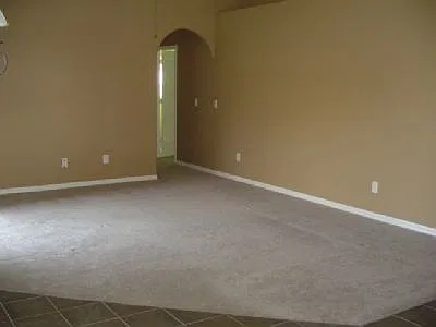 4 bed, 3.0 bath, 2168 sqft, $2,400 — Photo 4