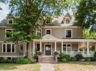 159 Washington St APT 1, Newton, MA 02458