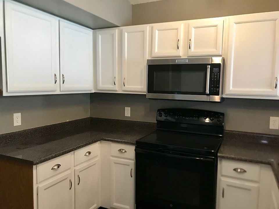 1st image of 1120 N Val Vista Dr Unit 22
