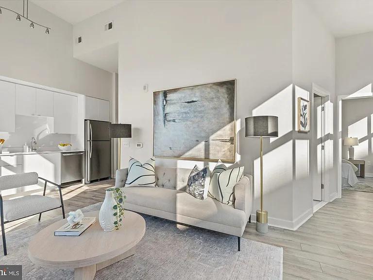 460 New York Ave NW #304 — Photo 12