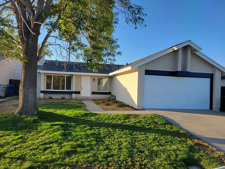 7756 Embry Ct — Photo 17