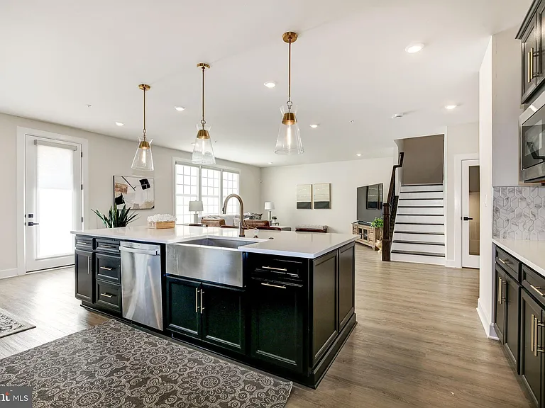 6547 Clubhouse Dr — Photo 37
