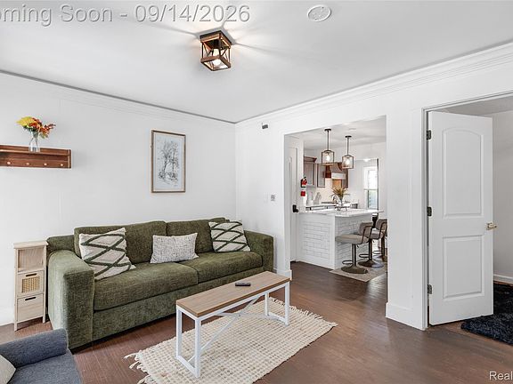 3rd image of 2341 McDowell St