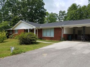 141 Roger Conatser Rd, Whitley City, KY 42653