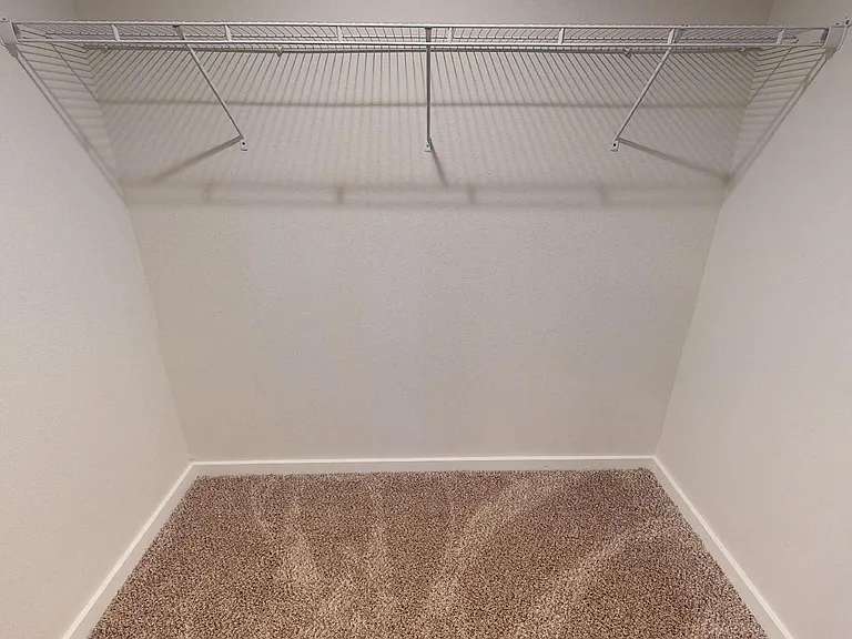 Mosswood Apartments — Photo 38