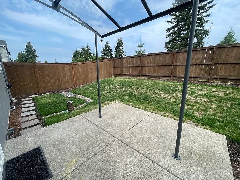 8775 SW Mohegan Ln — Photo 35