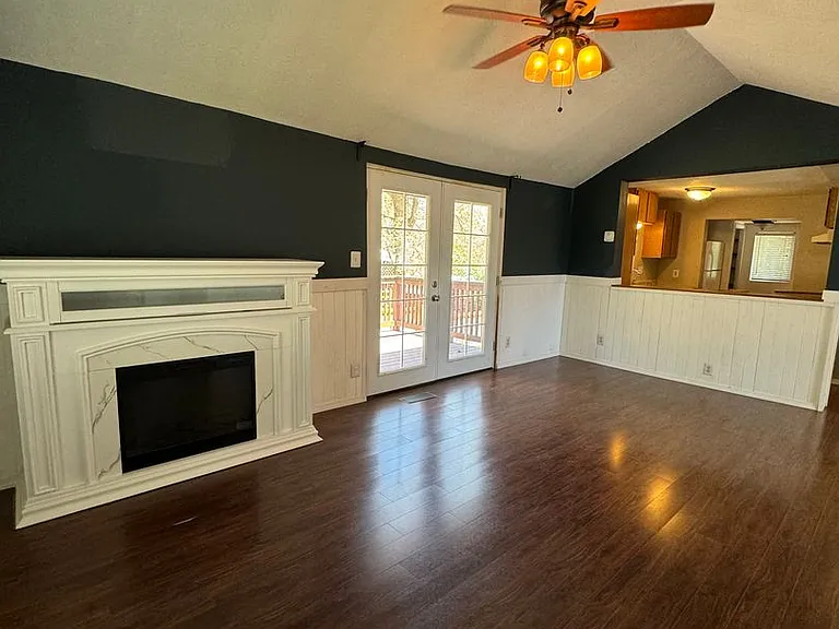 1503 Delta St #A — Photo 3
